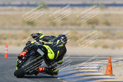 media/Apr-10-2022-SoCal Trackdays (Sun) [[f104b12566]]/Turn 11 Backside (945am)/